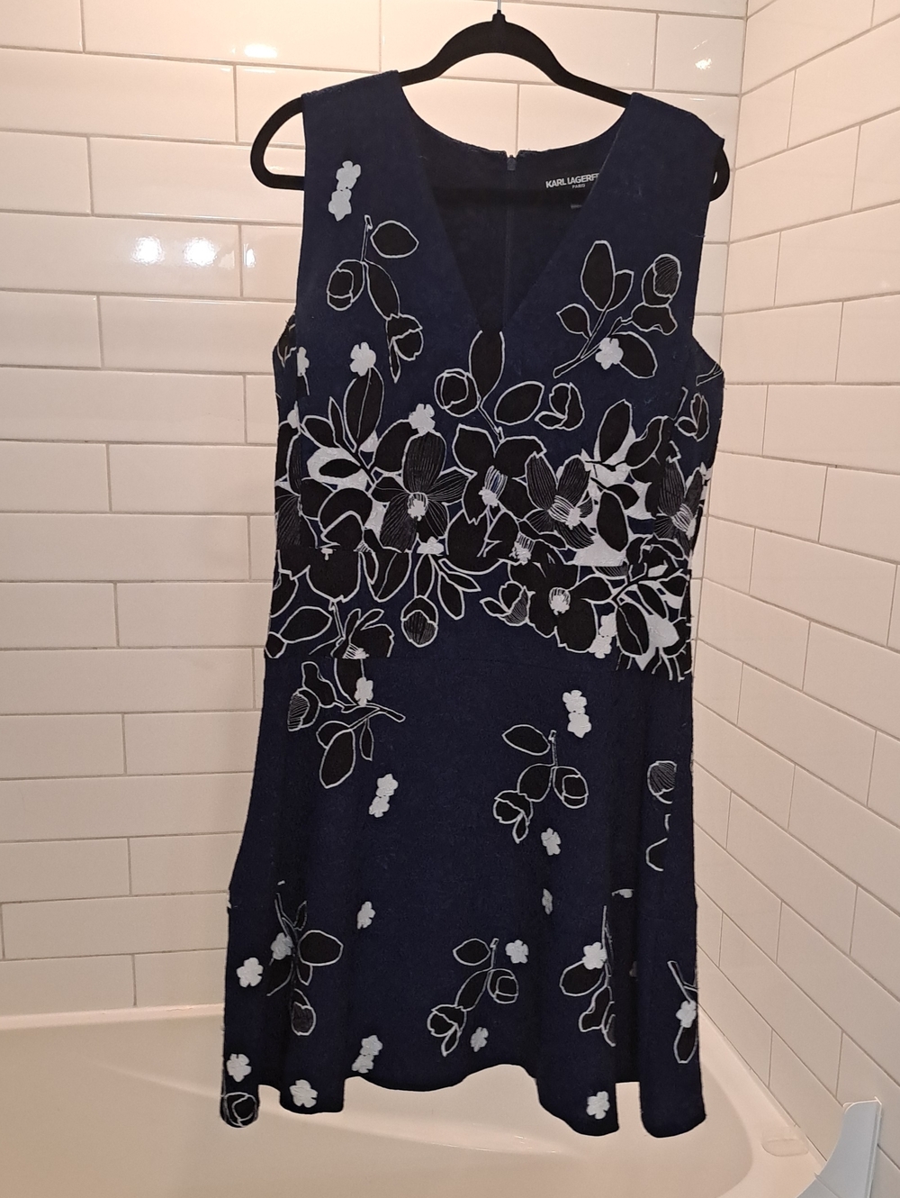 Karl Lagerfeld Navy and White Floral V-Neck Dress, Fits Like Size 13